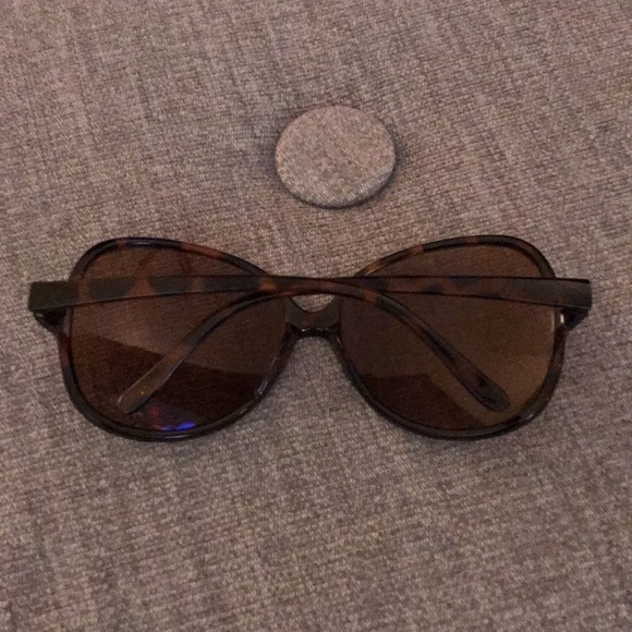 Vintage oversized sunglasses, tortoiseshell design - Picture 4 of 5